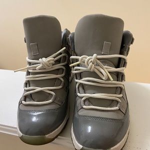 Jordan 11a (cool greys size 3) mint condition used once.